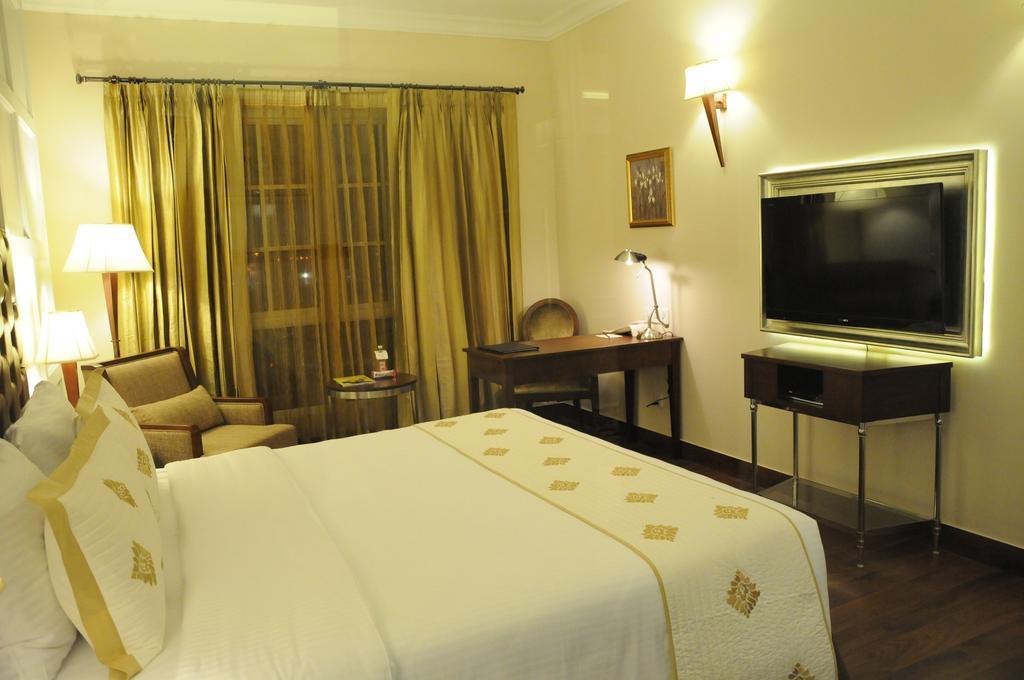 The Pllazio Hotel Gurgaon Ngoại thất bức ảnh