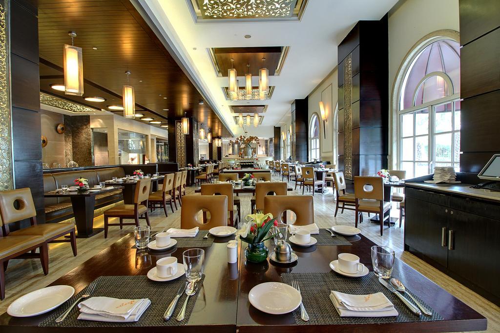 The Pllazio Hotel Gurgaon Ngoại thất bức ảnh