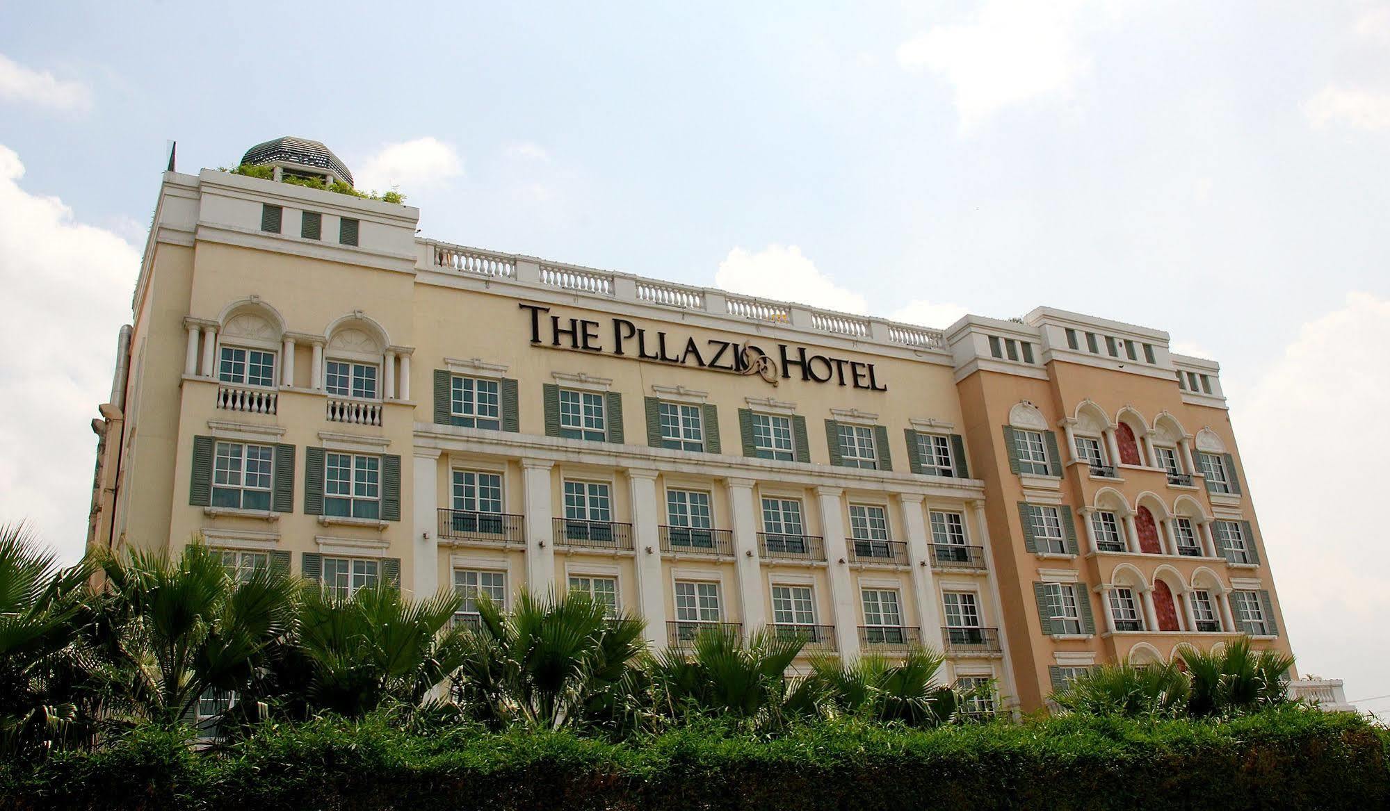 The Pllazio Hotel Gurgaon Ngoại thất bức ảnh